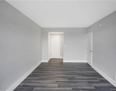 3800 Galt Ocean Drive - Photo Thumbnail 25
