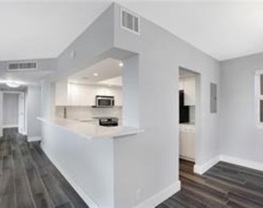 3800 Galt Ocean Drive - Photo Thumbnail 10