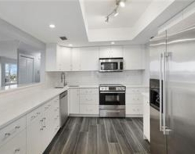 3800 Galt Ocean Drive - Photo Thumbnail 13