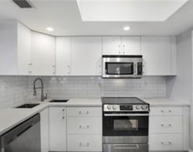3800 Galt Ocean Drive - Photo Thumbnail 14
