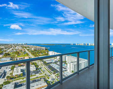 220 Lake Shore Drive - Photo Thumbnail 14