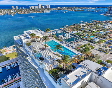 220 Lake Shore Drive - Photo Thumbnail 28