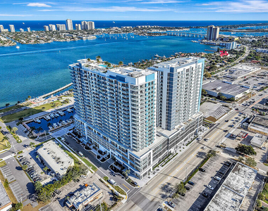 220 Lake Shore Drive - Photo Thumbnail 22