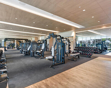 220 Lake Shore Drive - Photo Thumbnail 18