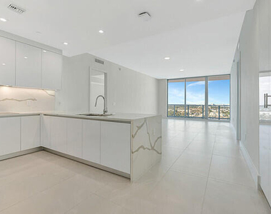 220 Lake Shore Drive - Photo Thumbnail 1
