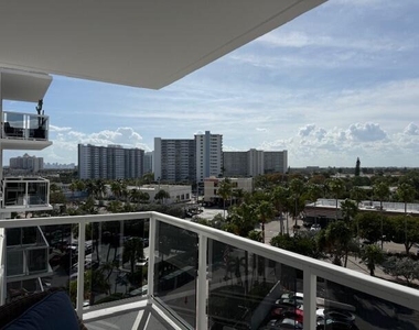3700 Galt Ocean Drive - Photo Thumbnail 17