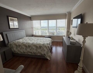 3700 Galt Ocean Drive - Photo Thumbnail 12