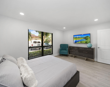 505 Brackenwood Place - Photo Thumbnail 14