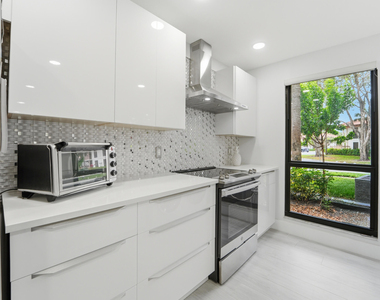505 Brackenwood Place - Photo Thumbnail 46