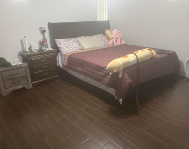 1322 Pines Lane - Photo Thumbnail 5