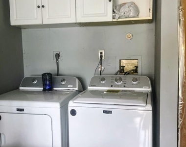1322 Pines Lane - Photo Thumbnail 20