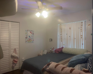 1322 Pines Lane - Photo Thumbnail 15