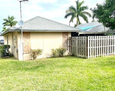 1322 Pines Lane - Photo Thumbnail 3