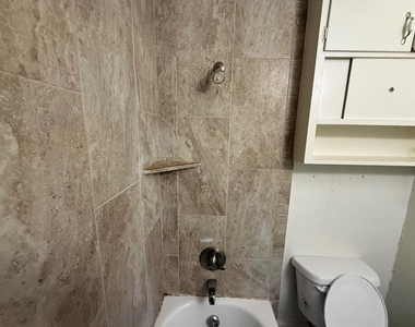 730 S Littler Avenue - Photo Thumbnail 17