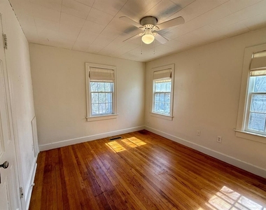 730 S Littler Avenue - Photo Thumbnail 10