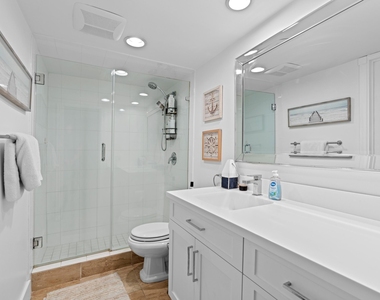 140 Ne 28th - Photo Thumbnail 10