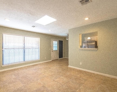 12500 Sw 4th Street - Photo Thumbnail 1