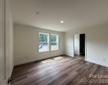 509 Bonner Street - Photo Thumbnail 17