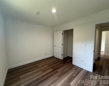 509 Bonner Street - Photo Thumbnail 13