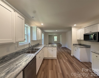 509 Bonner Street - Photo Thumbnail 20