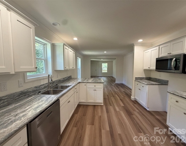509 Bonner Street - Photo Thumbnail 21