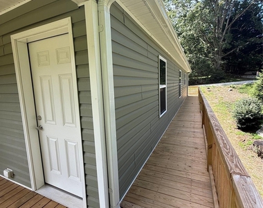 509 Bonner Street - Photo Thumbnail 7