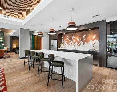 2222 N Tryon Street - Photo Thumbnail 17