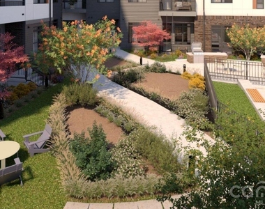 2222 N Tryon Street - Photo Thumbnail 2