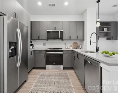 2222 N Tryon Street - Photo Thumbnail 32