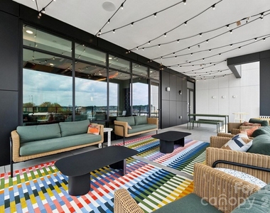 2222 N Tryon Street - Photo Thumbnail 5