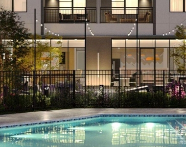 2222 N Tryon Street - Photo Thumbnail 1