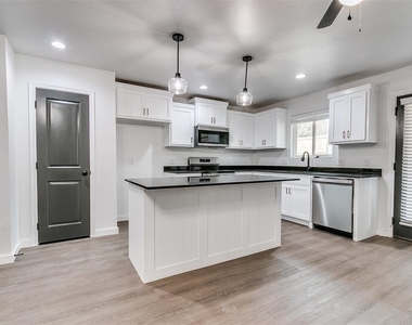 13007 Nw 3rd Court - Photo Thumbnail 13