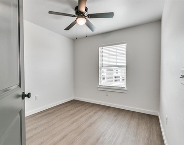 13007 Nw 3rd Court - Photo Thumbnail 38