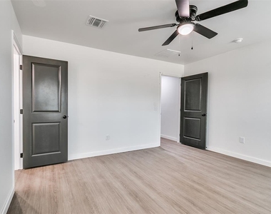13007 Nw 3rd Court - Photo Thumbnail 29