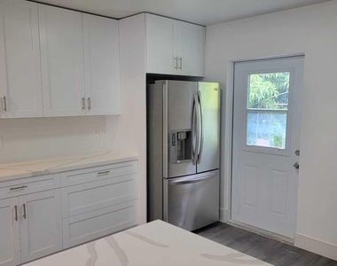 1845 Sherman Street - Photo Thumbnail 5