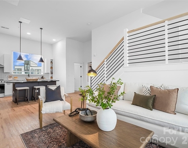 411 Charles Avenue - Photo Thumbnail 2