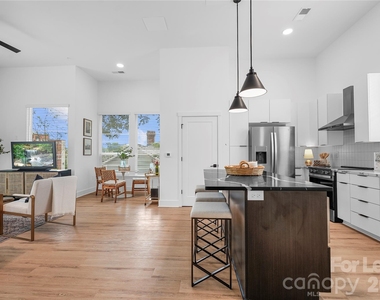 411 Charles Avenue - Photo Thumbnail 31
