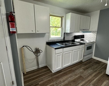 435 Davis Street - Photo Thumbnail 21
