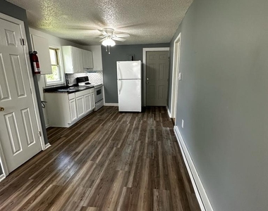 435 Davis Street - Photo Thumbnail 17