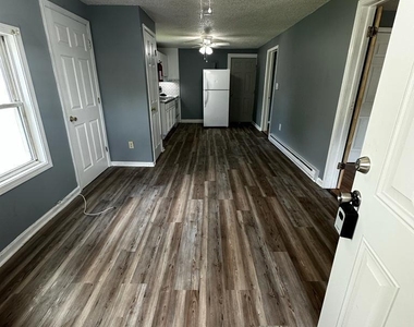 435 Davis Street - Photo Thumbnail 22