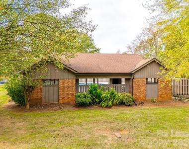 4158 Charlotte Highway - Photo Thumbnail 23