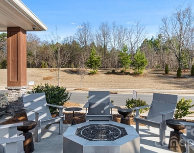 525 Wayforth Road Nw - Photo Thumbnail 7