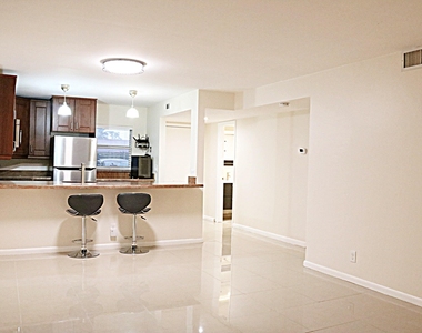 230 Ne 26th Avenue - Photo Thumbnail 17