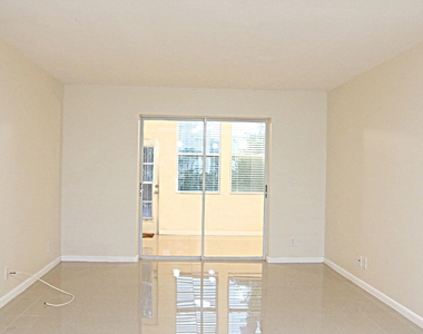 230 Ne 26th Avenue - Photo Thumbnail 16