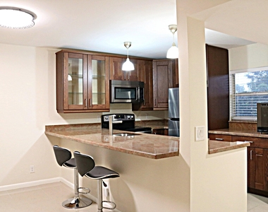 230 Ne 26th Avenue - Photo Thumbnail 12