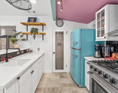 1911 Parker Avenue - Photo Thumbnail 19