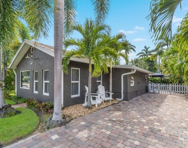 1911 Parker Avenue - Photo Thumbnail 11