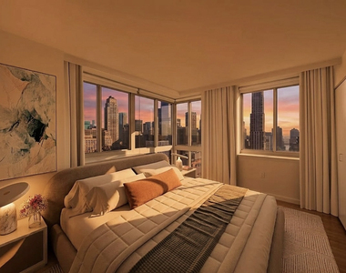 West 38th Street - Photo Thumbnail 2
