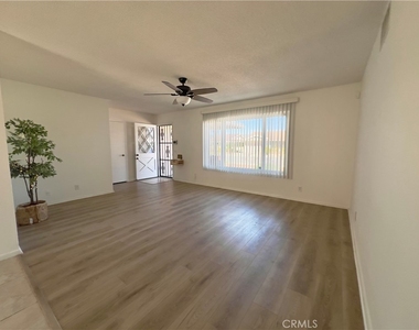 1521 W Westmont - Photo Thumbnail 2