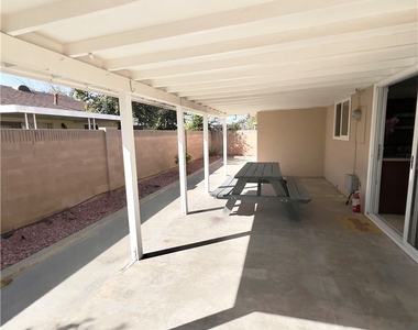 1521 W Westmont - Photo Thumbnail 22